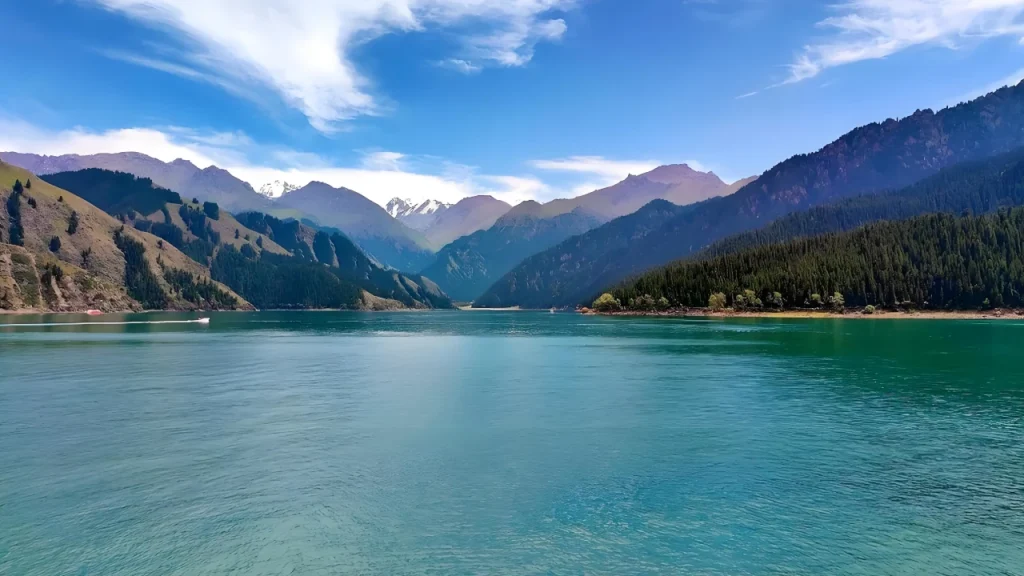 Tianshan Mountains and Tianchi Lake Scenic Area