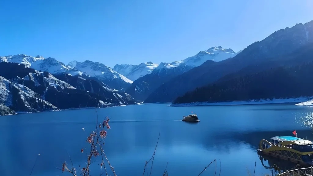 Urumqi: The Pearl of the Silk Road at the Foot of Tianshan Mountains