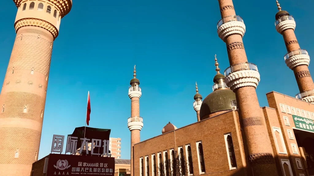 Urumqi: The Pearl of the Silk Road at the Foot of Tianshan Mountains