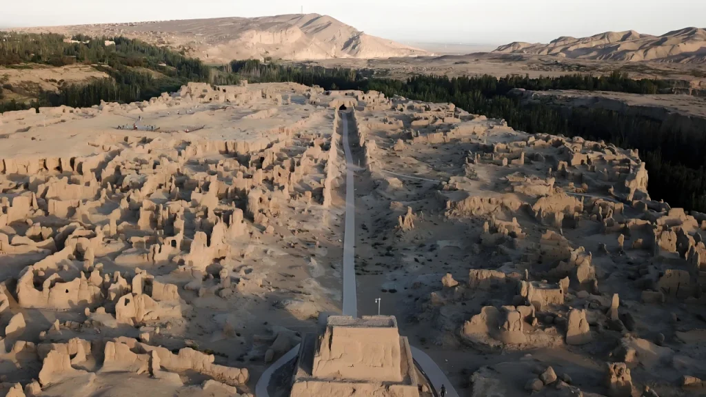 5-Day In-Depth Tour Guide to Urumqi and Surrounding Areas - Jiaohe Ancient City